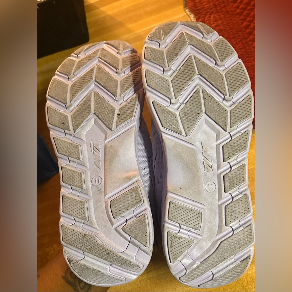 Avia purple shoes - Picture 2 of 3
